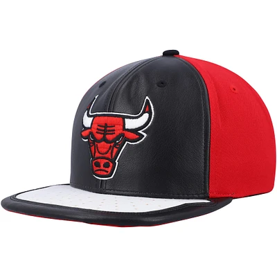 Men's Mitchell & Ness Black/ Chicago Bulls Day One Snapback Hat
