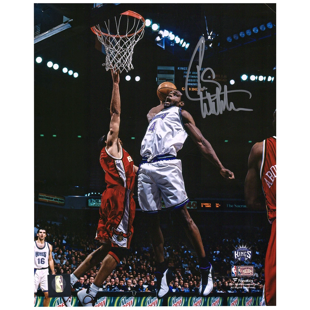Chris Webber Sacramento Kings Autographed 8'' x 10'' Dunk vs. Hawks Photograph