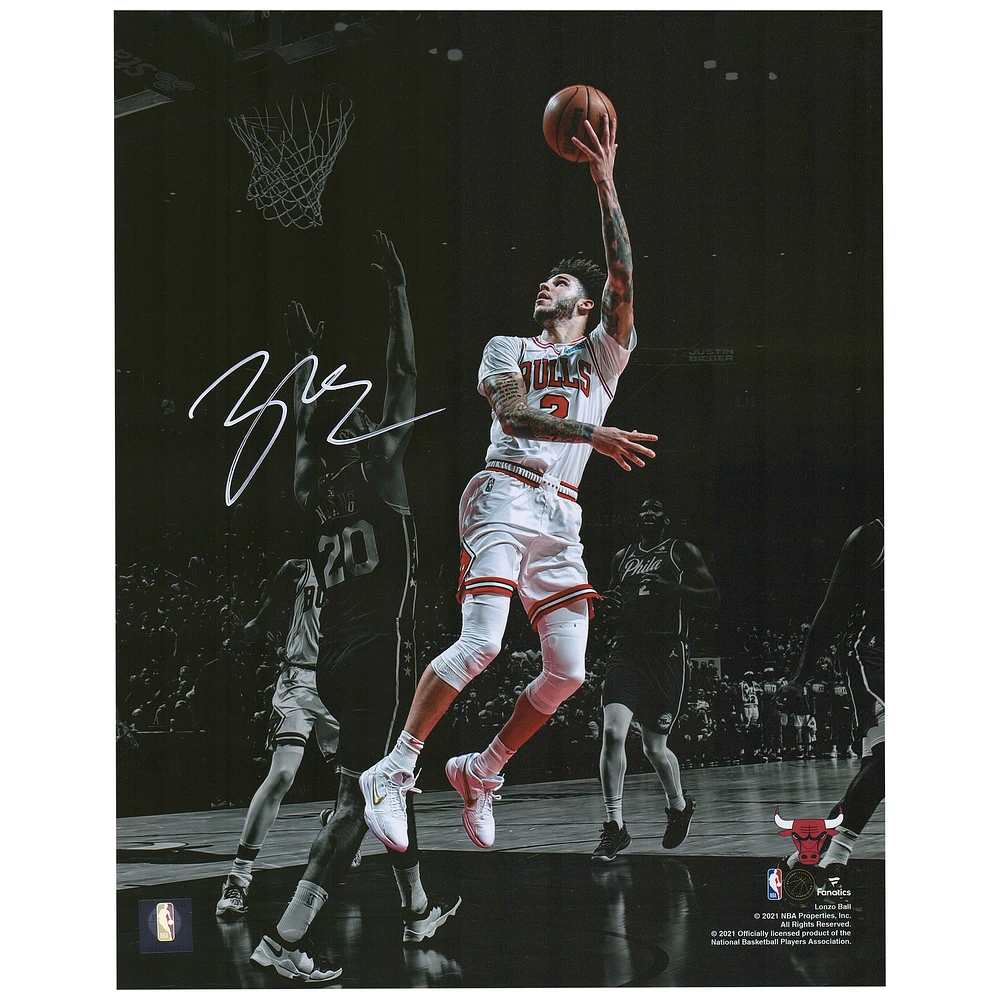 Lonzo Ball Chicago Bulls Autographed 11" x 14" Passing Spotlight Photograph