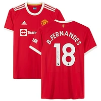 Bruno Fernandes Manchester United Autographed 2021-22 Home Jersey