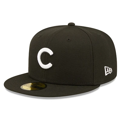 Men's New Era Black Chicago Cubs Team Logo 59FIFTY Fitted Hat
