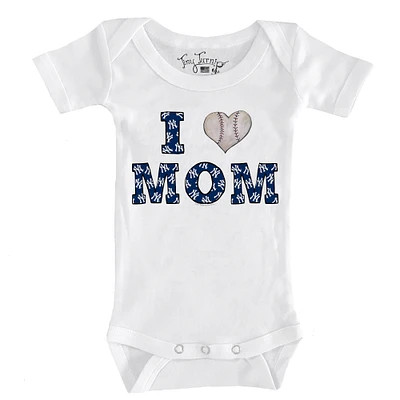 Infant Tiny Turnip White New York Yankees Heart Mom Bodysuit