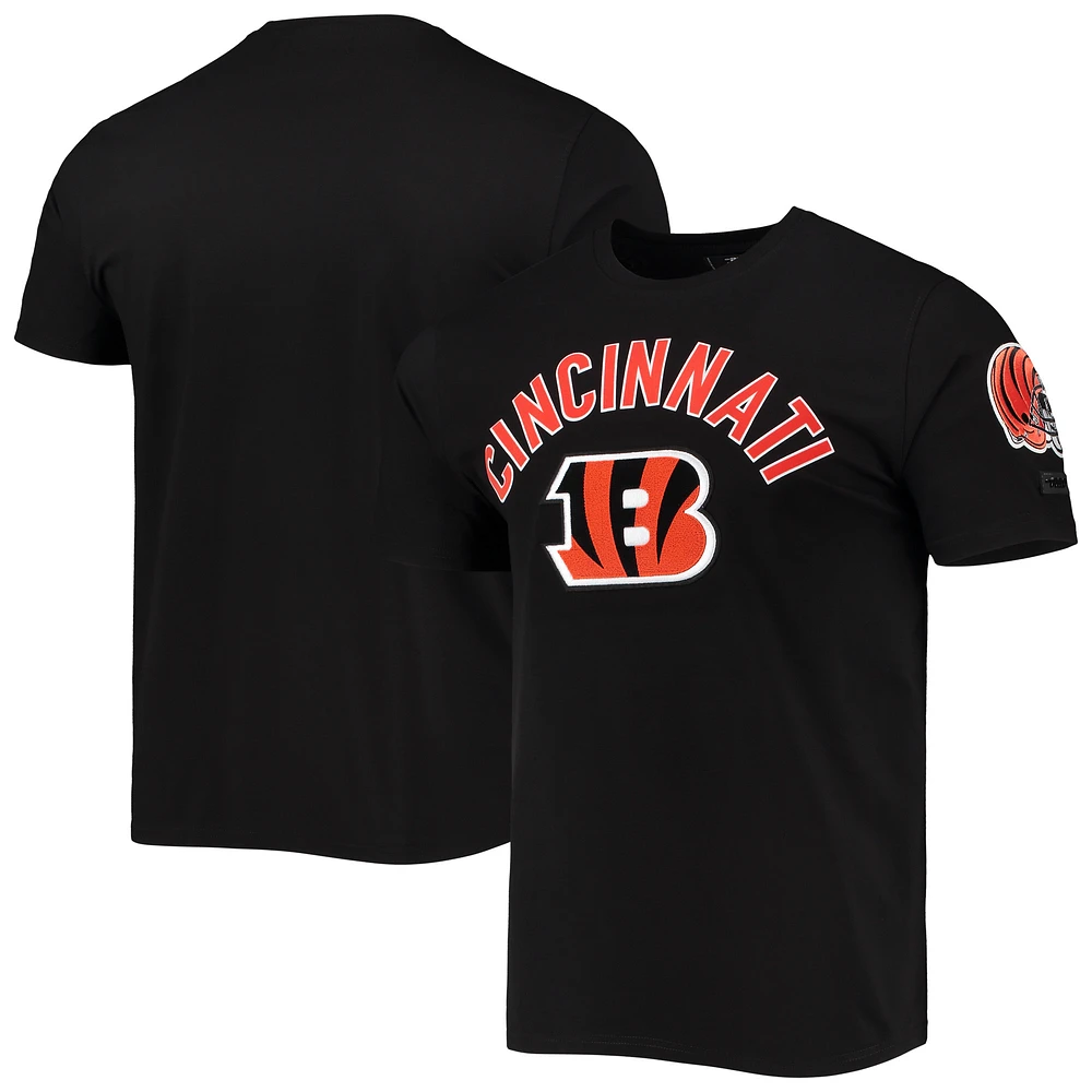 Men's Pro Standard Black Cincinnati Bengals Team Classic Bristle Slim-Fit T-Shirt