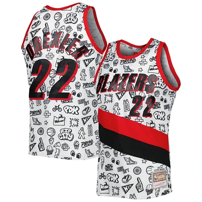 Men's Mitchell & Ness Clyde Drexler White Portland Trail Blazers 1991-92 Hardwood Classics Doodle Swingman Jersey