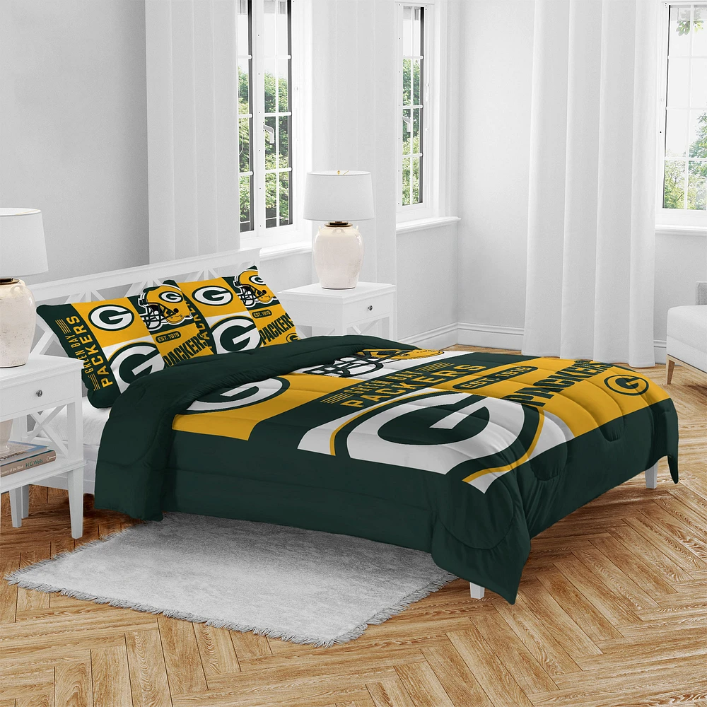 Green Bay Packers Block Logo Three Piece Full/Queen Bed Set