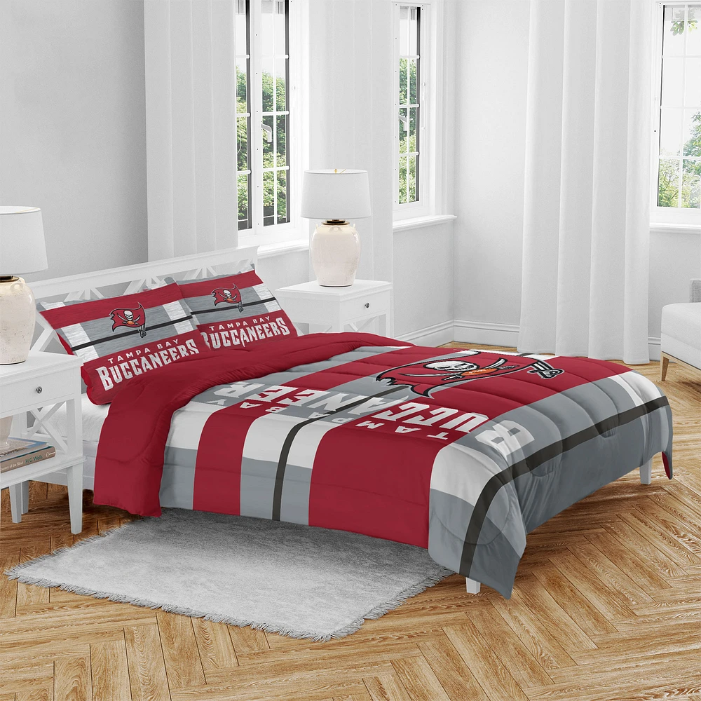 Tampa Bay Buccaneers Heathered Stripe 3-Piece Full/Queen Bed Set
