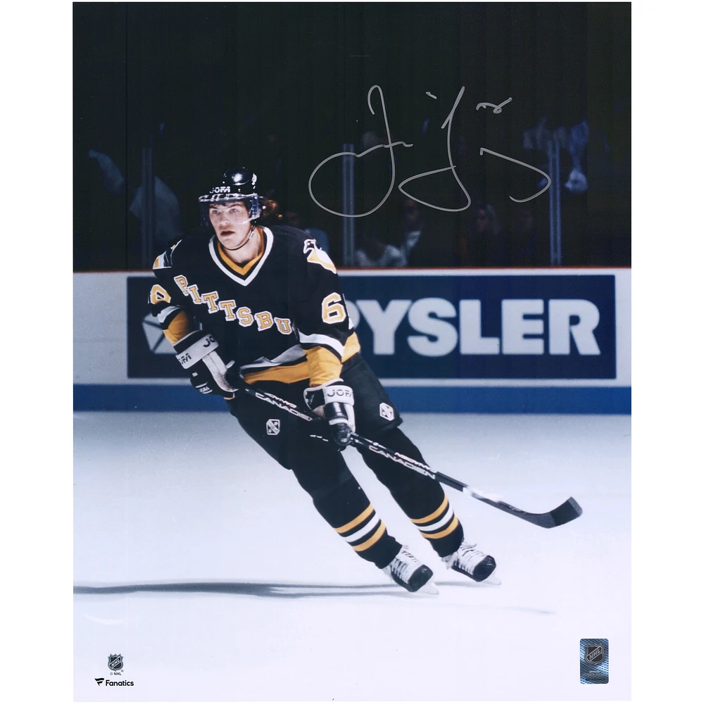 Jaromir Jagr Pittsburgh Penguins Autographed 16" x 20" Black Jersey Skating Photograph