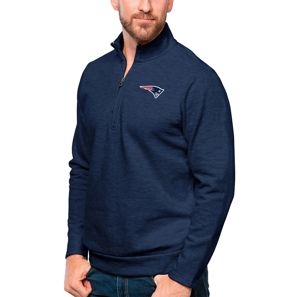 Men's Antigua Heathered Navy New England Patriots Gambit Quarter-Zip Pullover Top