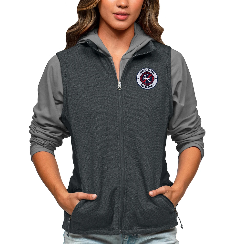 Women's Antigua Heather Charcoal New England Revolution Team Logo Course Full-Zip Vest