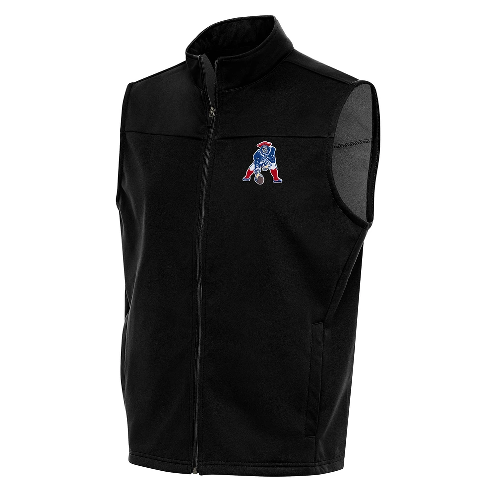 Men's Antigua Black New England Patriots Team Logo Throwback Links Golf Full-Zip Vest