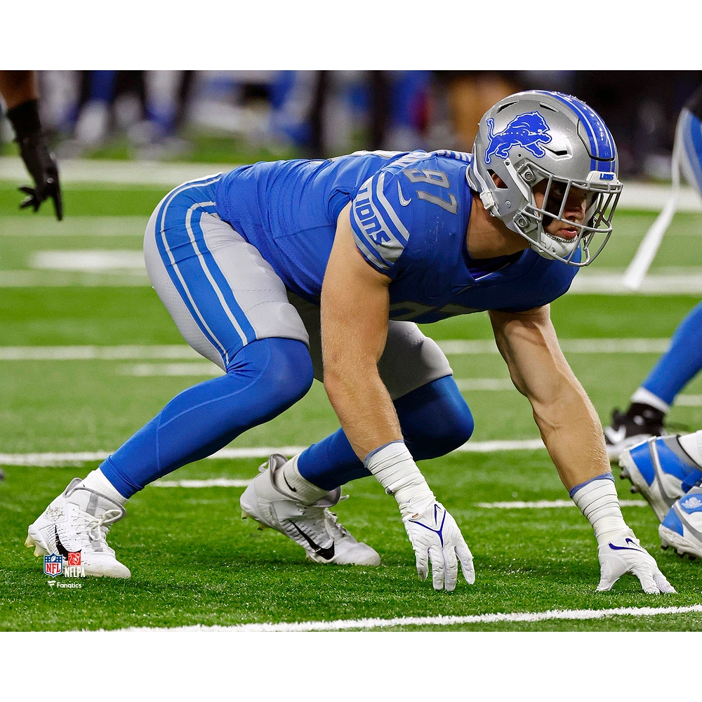 Aidan Hutchinson Detroit Lions Unsigned Pre-Snap Photograph