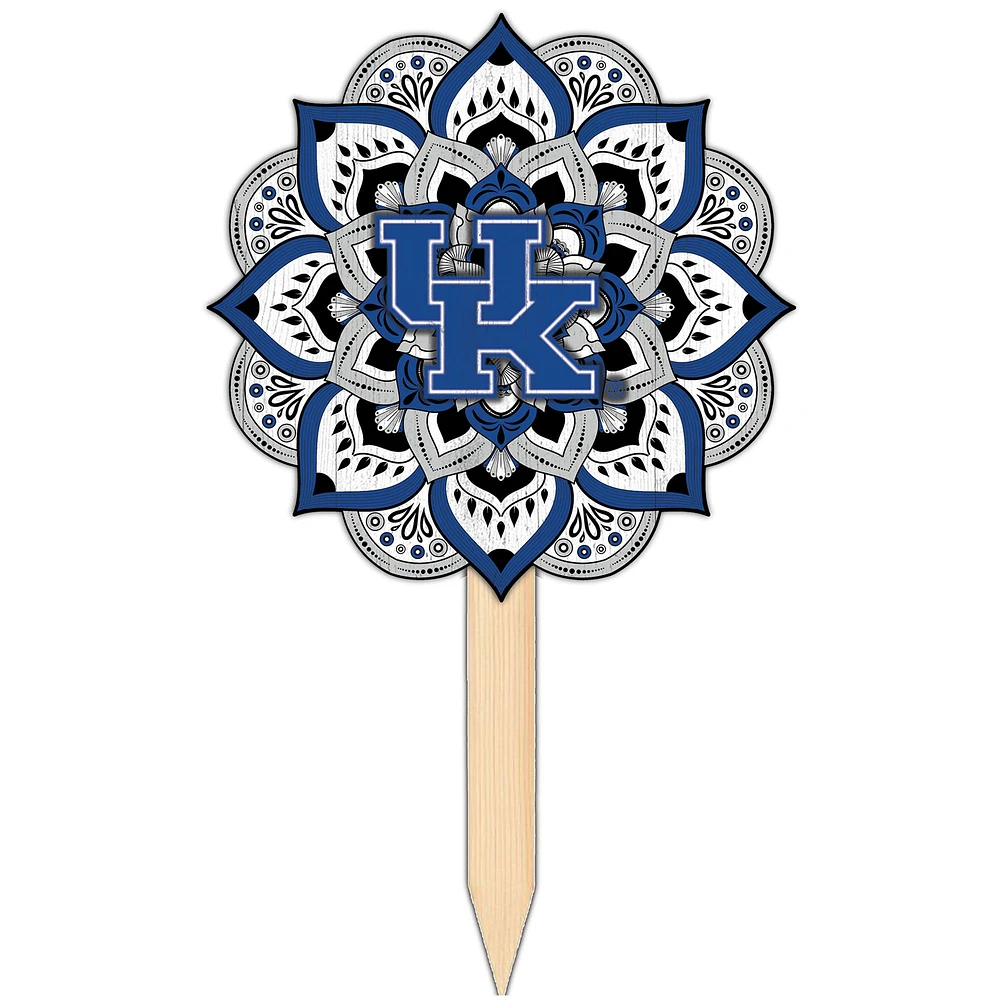 Kentucky Wildcats 18'' x 12'' Mandala Yard Stake