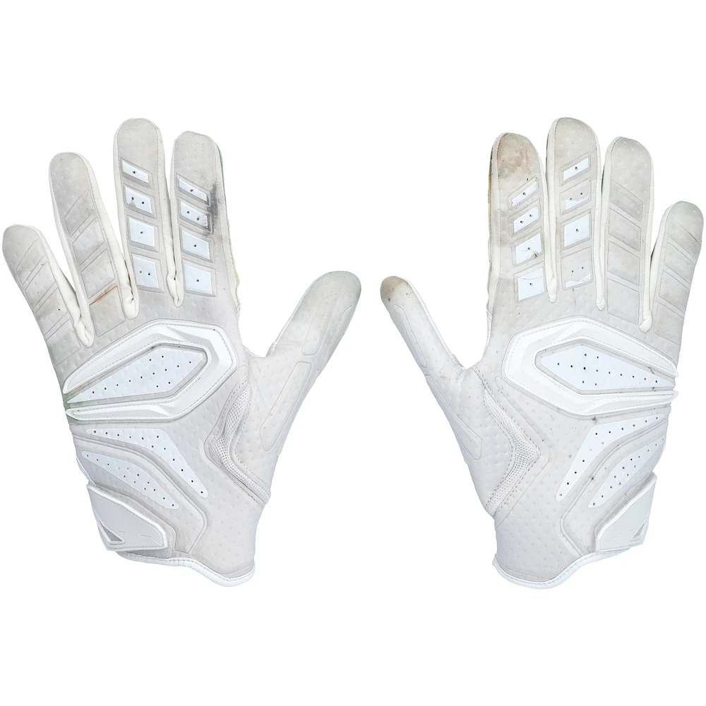 Wyatt Teller Cleveland Browns Game-Used White Gloves vs. Miami Dolphins on November 13 2022