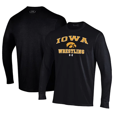 Men's Under Armour Iowa Hawkeyes Wrestling Arch Over Performance Long Sleeve T-Shirt
