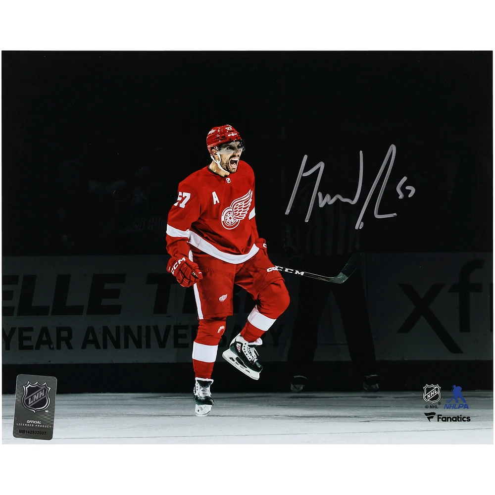 David Perron Detroit Red Wings Autographed 8" x 10" Red Jersey Celebrating Photograph