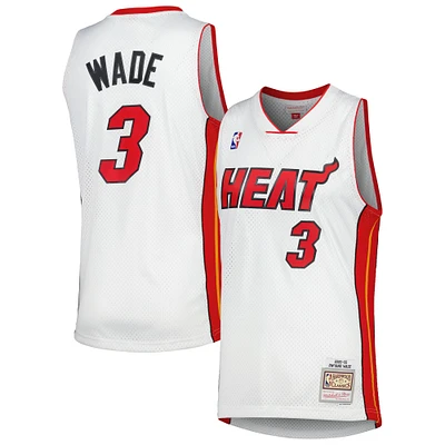 Men's Mitchell & Ness Dwyane Wade White Miami Heat 2005/06 Hardwood Classics Swingman Jersey