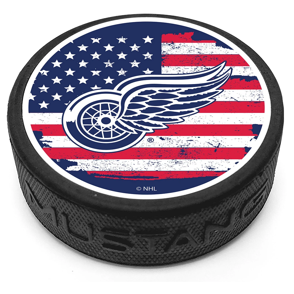 Detroit Red Wings Patriot Puck