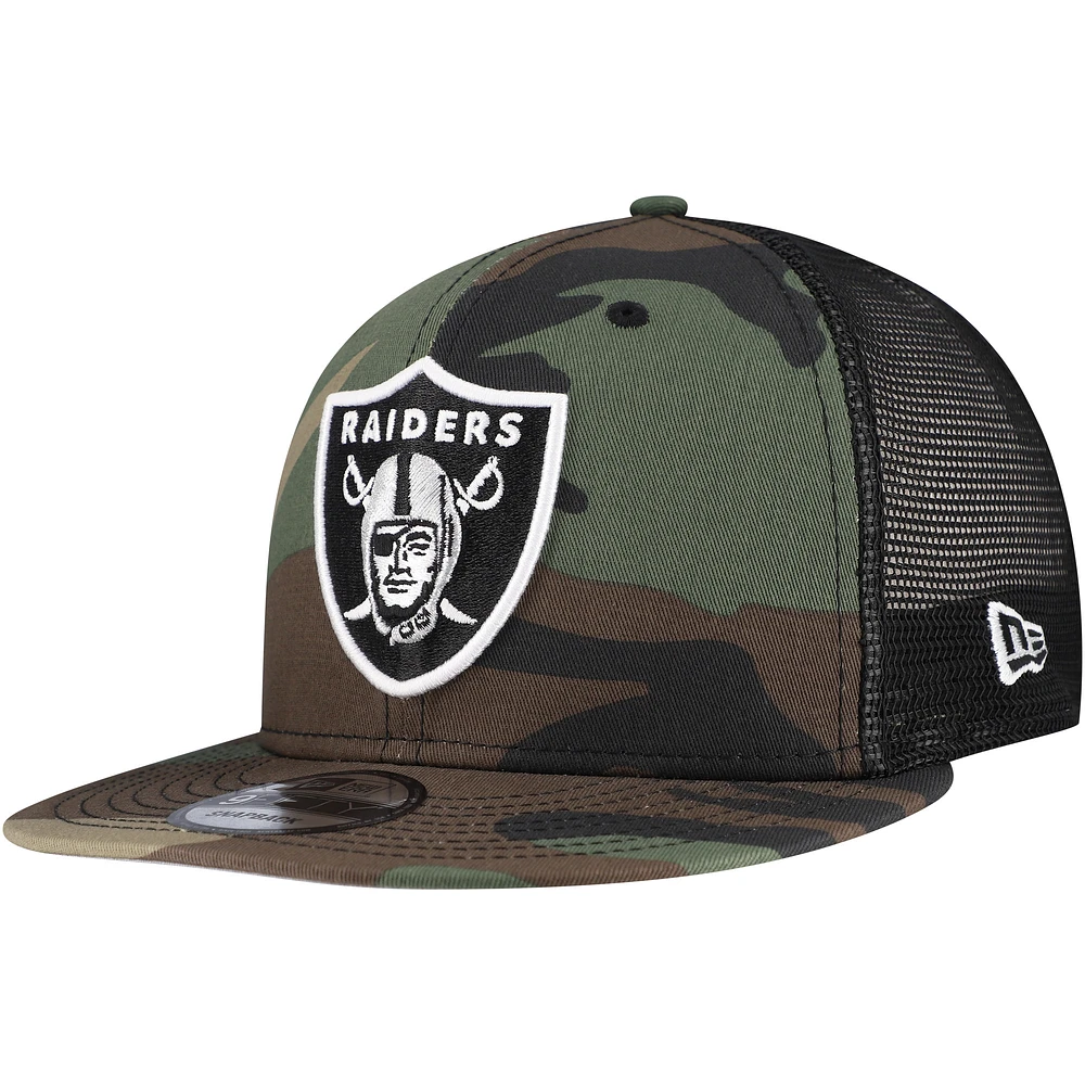 Men's New Era Camo Las Vegas Raiders Main Trucker 9FIFTY Snapback Hat