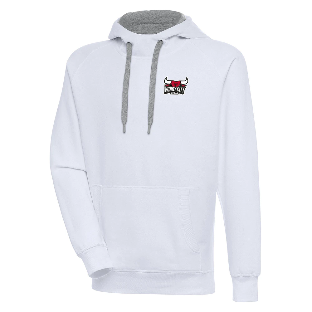 Men's Antigua Windy City Bulls Victory Pullover Hoodie