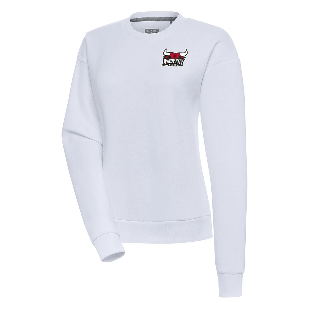 Women's Antigua White Windy City Bulls Victory Pullover Sweatshirt