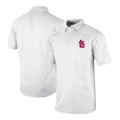 Men's Columbia White St. Louis Cardinals Omni-Wick Shotgun Polo