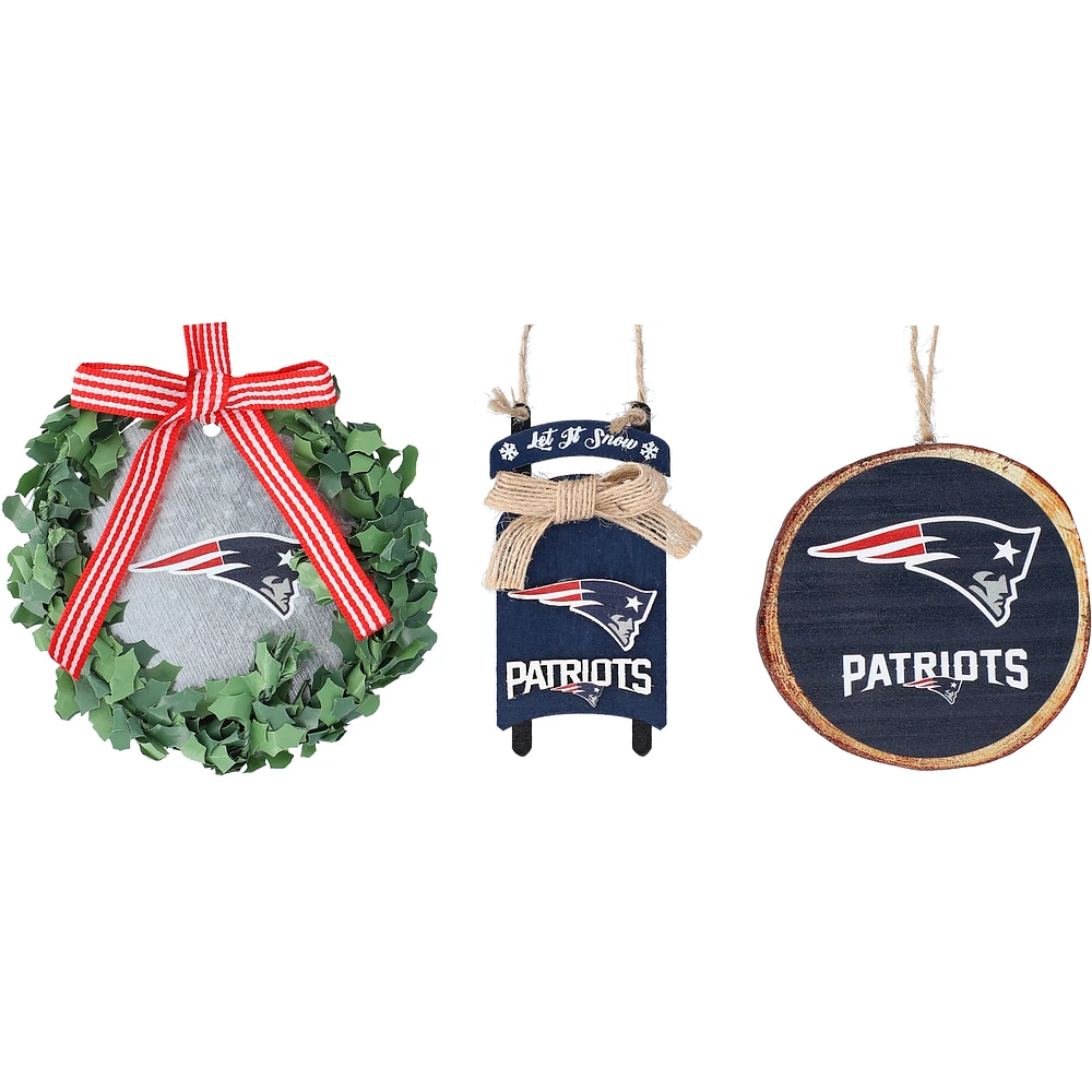 The Memory Company New England Patriots Three-Pack Wreath, Sled & Circle Ornament Set