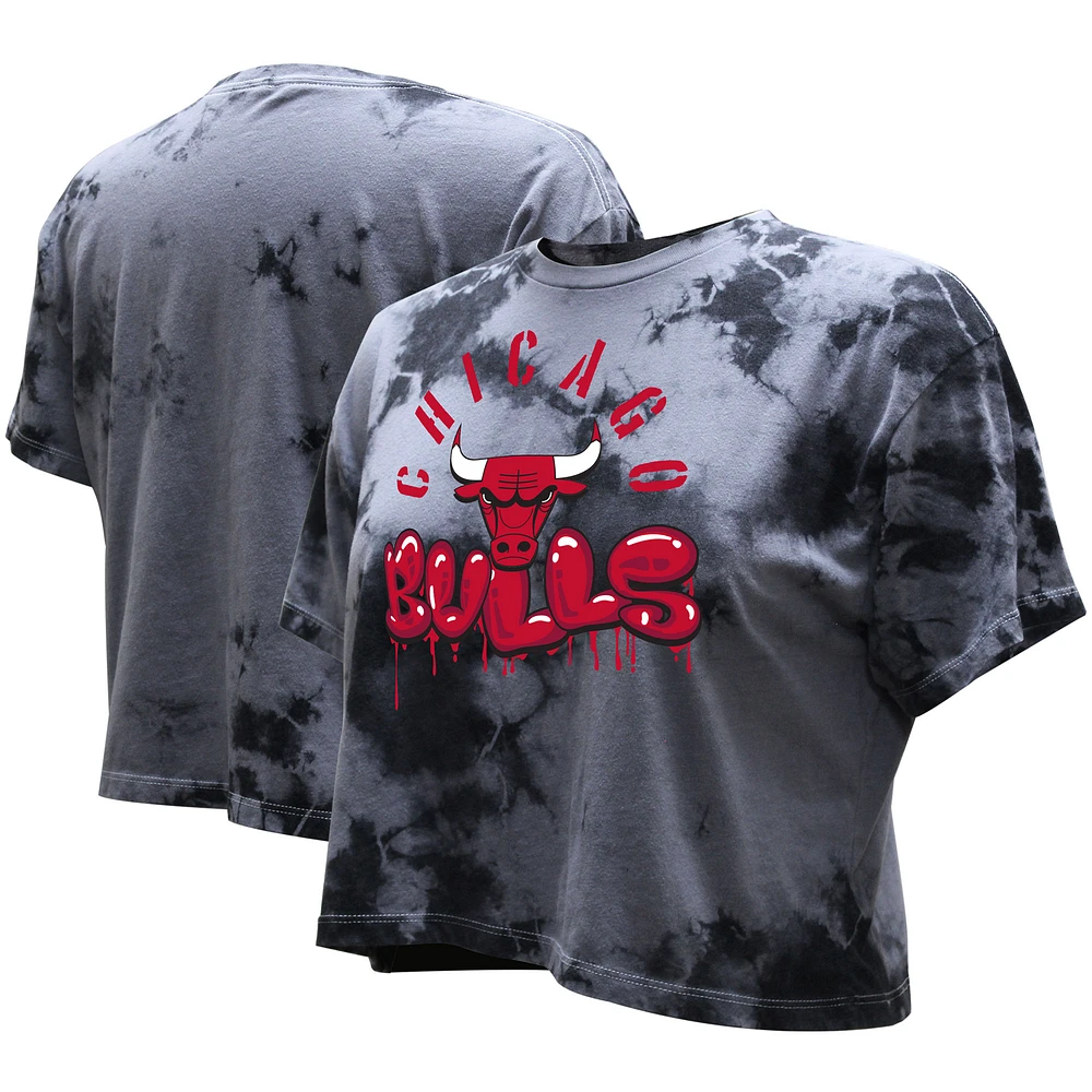 Women's Stadium Essentials Charcoal Chicago Bulls Street Art Dark Crystal Washed Crop T-Shirt