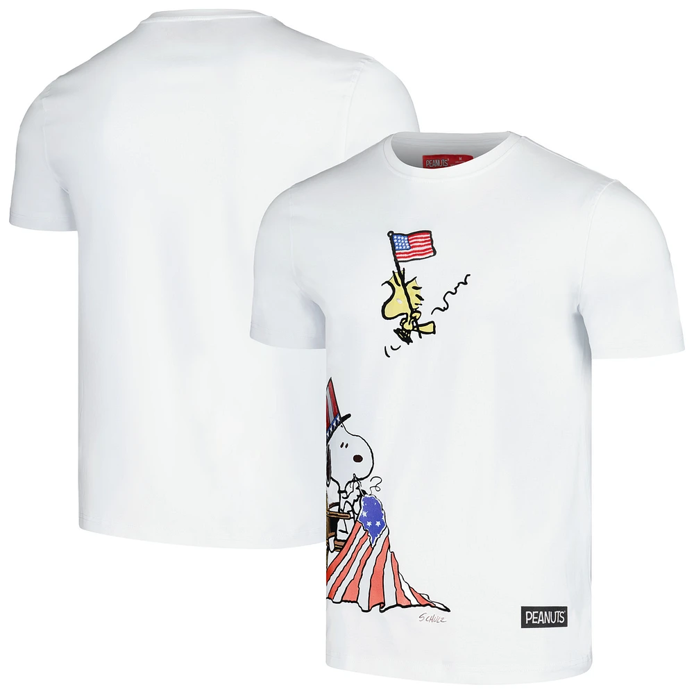 Men's Freeze Max White Peanuts July 4th T-Shirt