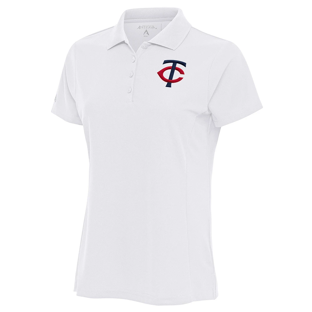 Women's Antigua White Minnesota Twins Legacy Pique Polo