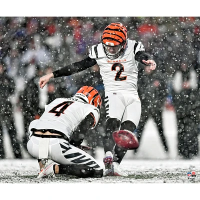 Evan McPherson Cincinnati Bengals Unsigned Kicks in Snow Photograph