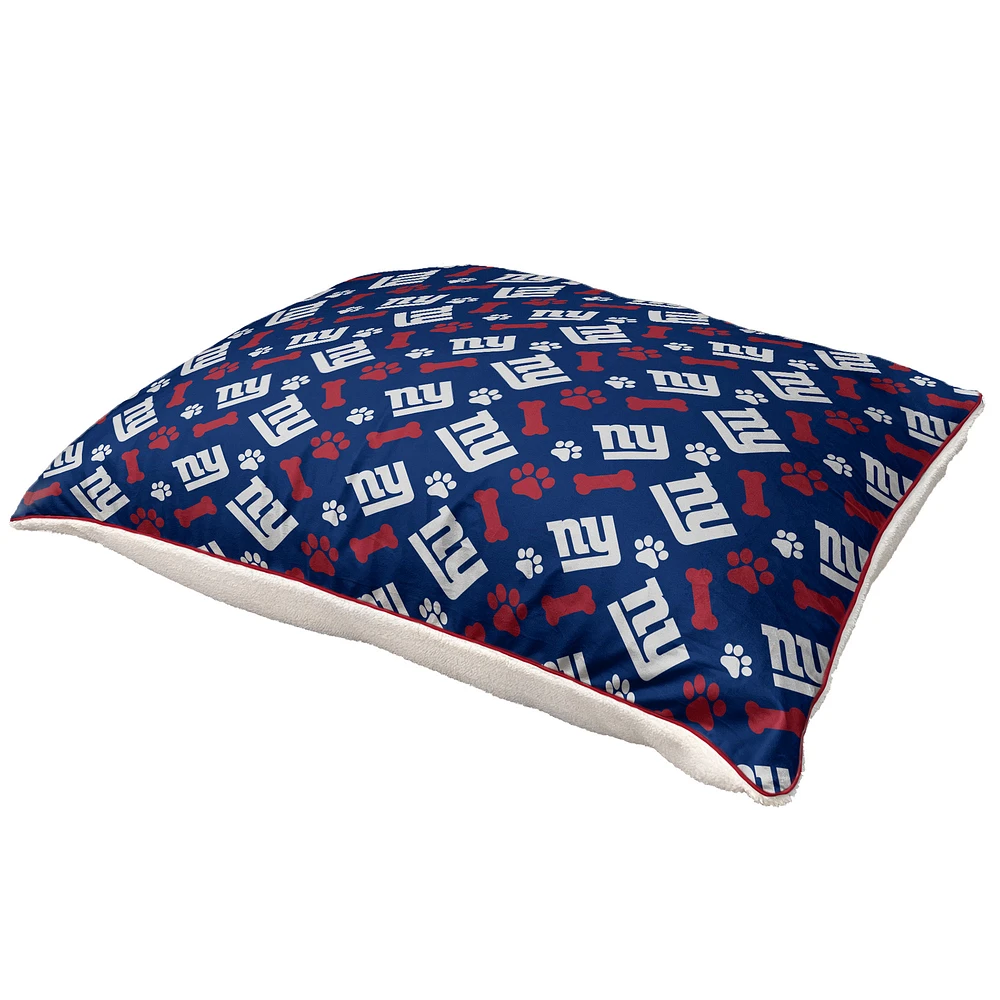 Pegasus New York Giants 35" x 44" Bones Sherpa Pet Bed