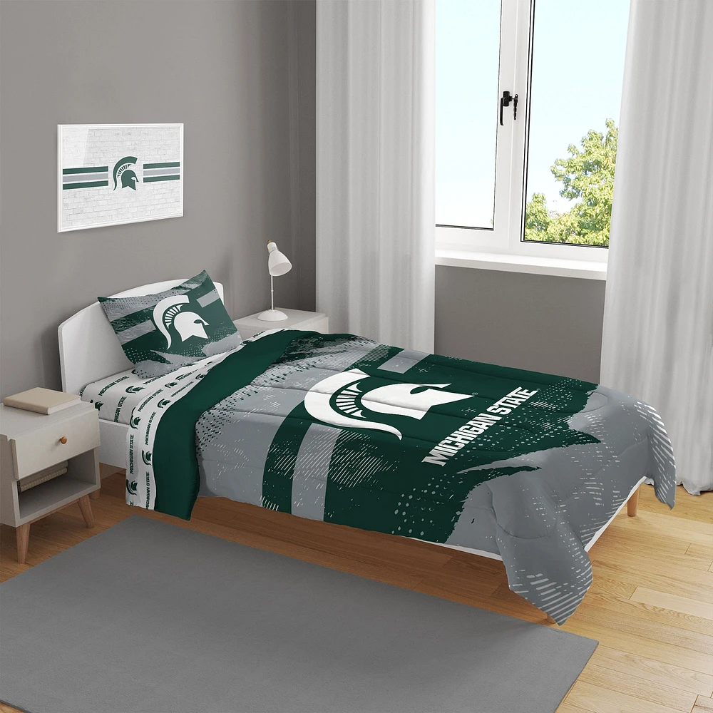 Michigan State Spartans Four-Piece Slanted Stripe Twin Bed Set