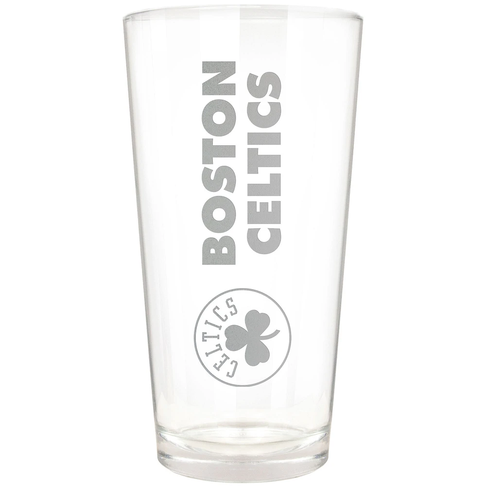 Boston Celtics Etched 16oz. Vertical Rally Cry Pint Glass