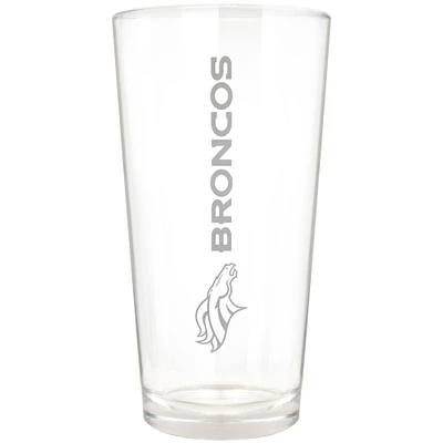 Denver Broncos Etched 16oz. Vertical Rally Cry Pint Glass
