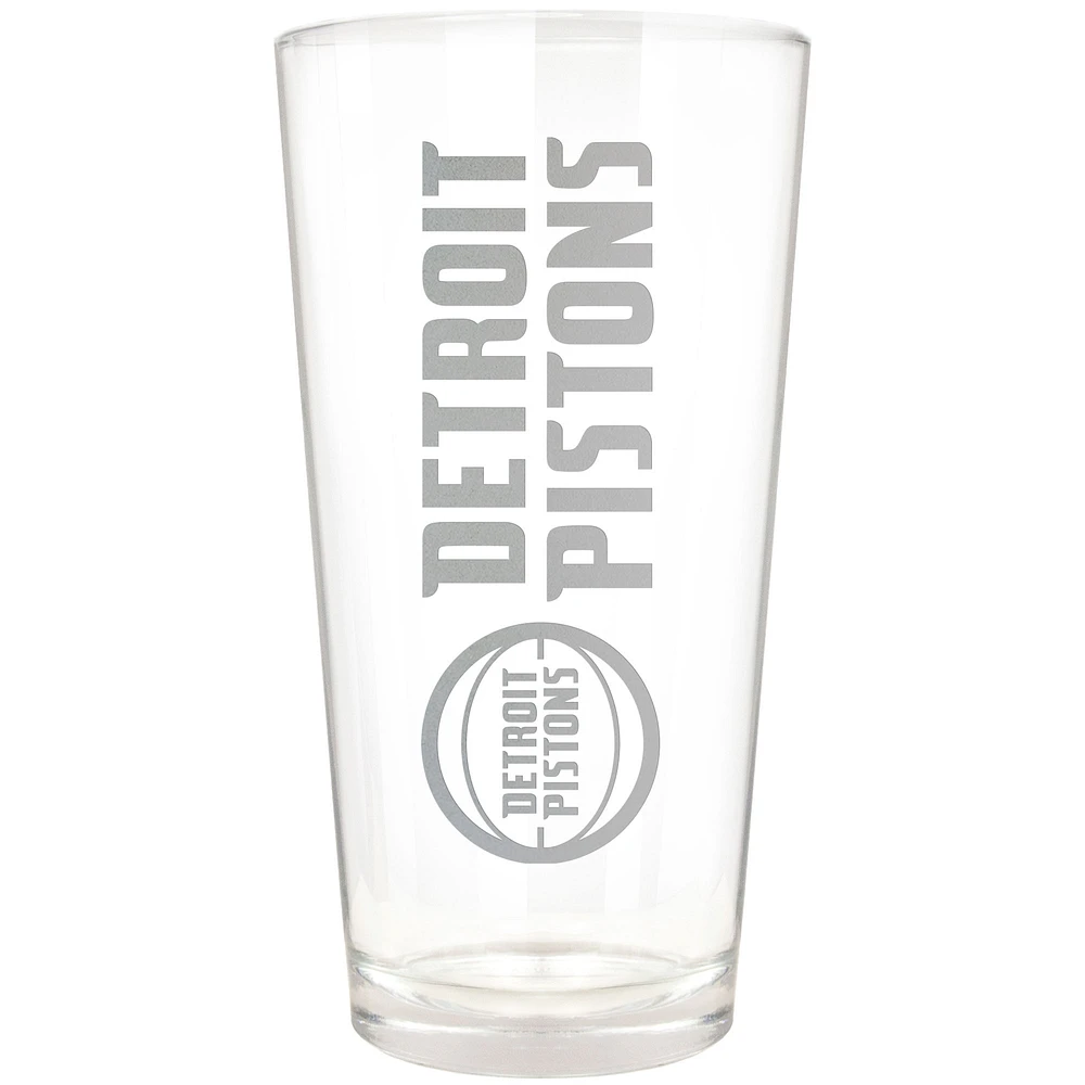 Detroit Pistons Etched 16oz. Vertical Rally Cry Pint Glass