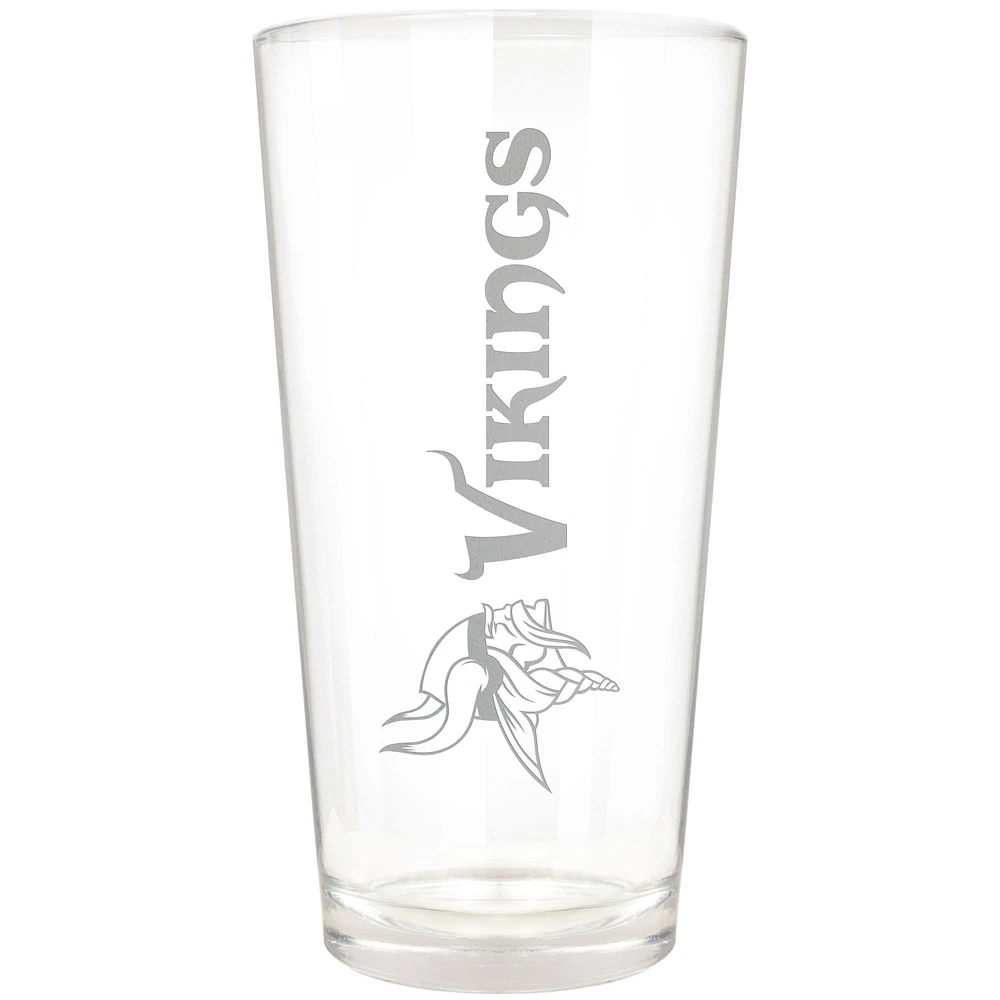 Minnesota Vikings Etched 16oz. Vertical Rally Cry Pint Glass