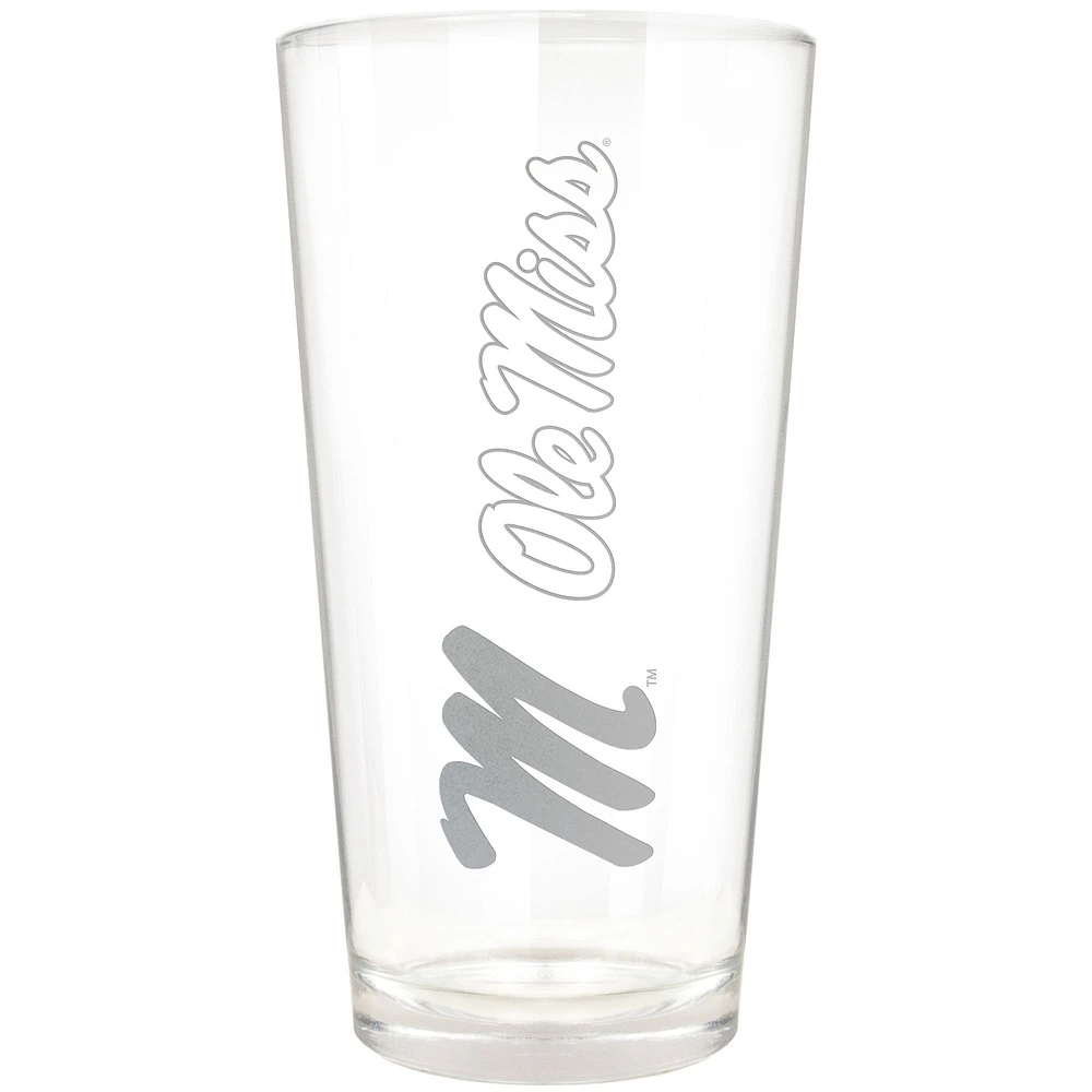 Ole Miss Rebels Etched 16oz. Vertical Rally Cry Pint Glass