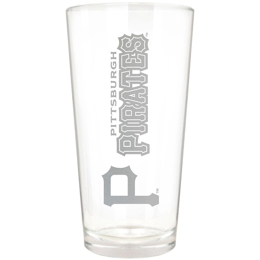 Pittsburgh Pirates Etched 16oz. Vertical Rally Cry Pint Glass