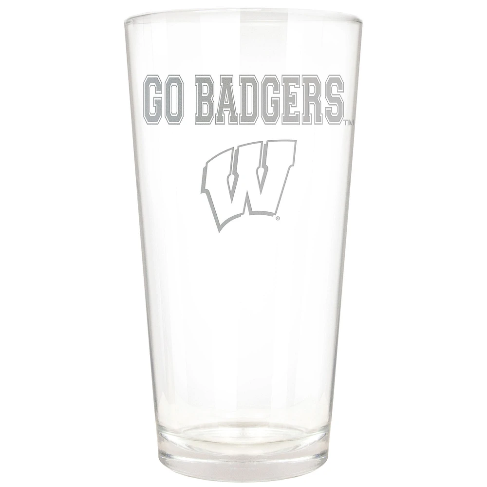 Wisconsin Badgers Etched 16oz. Rally Cry Pint Glass