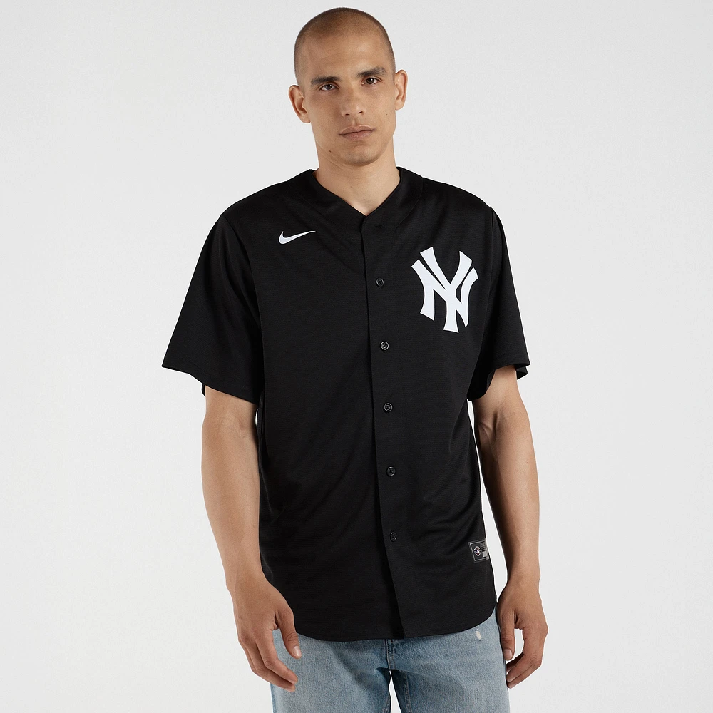 Men's Nike Aaron Judge Black New York Yankees Replica Player Jersey