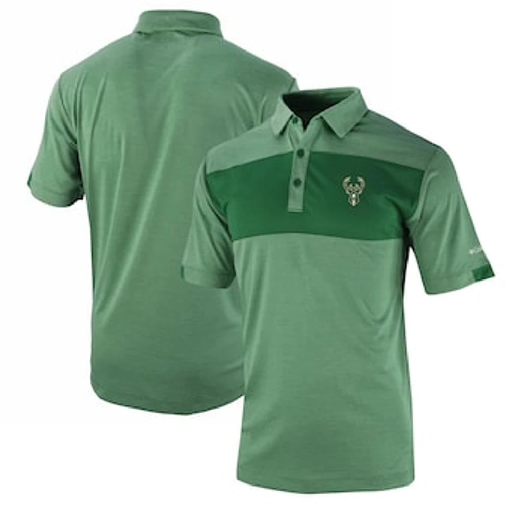 Men's Columbia Green Milwaukee Bucks Omni-Wick Total Control Polo