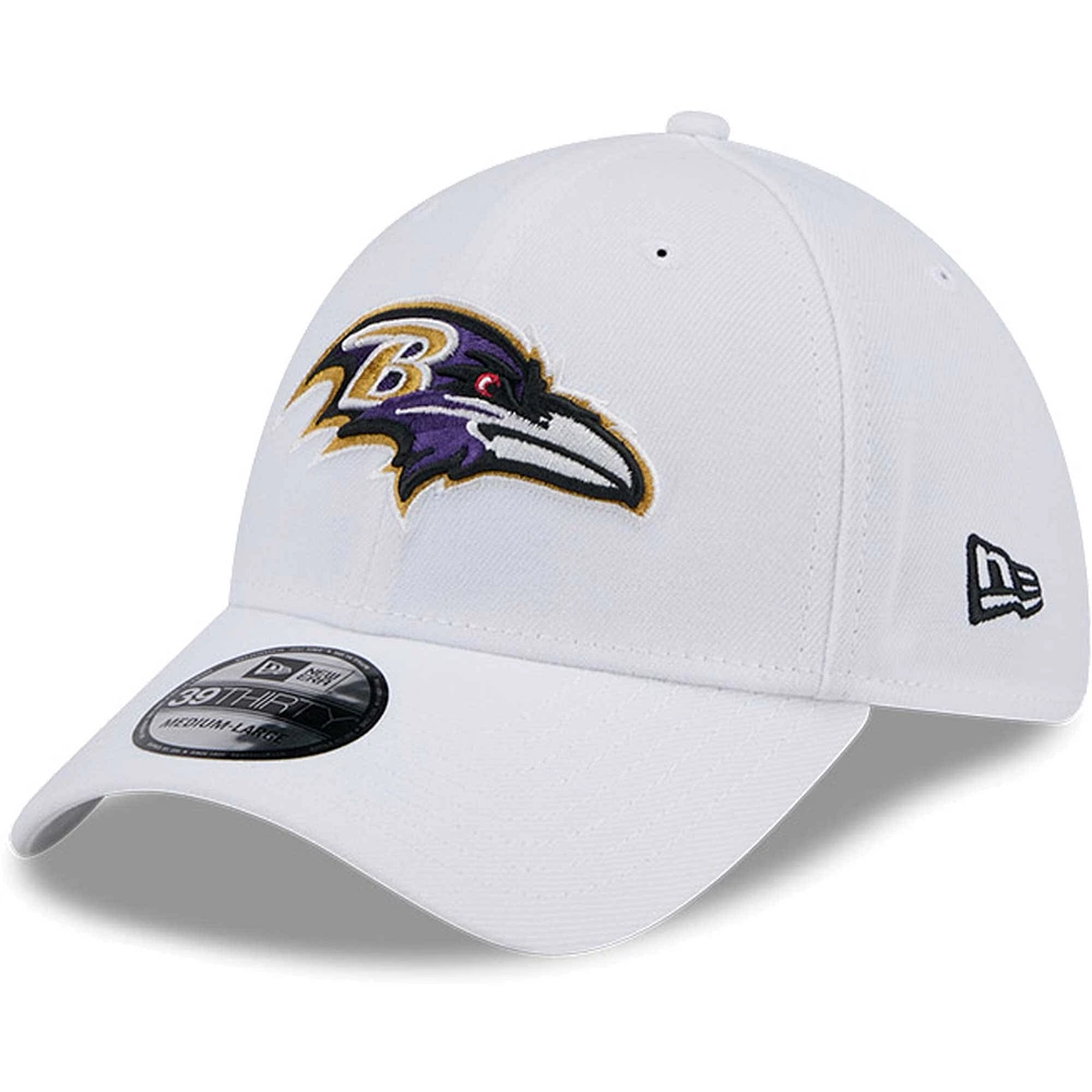 Men's New Era White Baltimore Ravens Main 39THIRTY Flex Hat