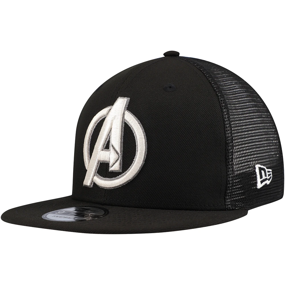 Men's New Era Black The Avengers 9FIFTY Snapback Trucker Hat