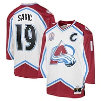 Youth Mitchell & Ness Joe Sakic White Colorado Avalanche 2000 Blue Line Player Jersey