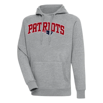 Men's Antigua Heather Gray New England Patriots Victory Pullover Hoodie