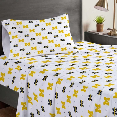 Pegasus Michigan Wolverines Three-Piece Twin Sheet Set