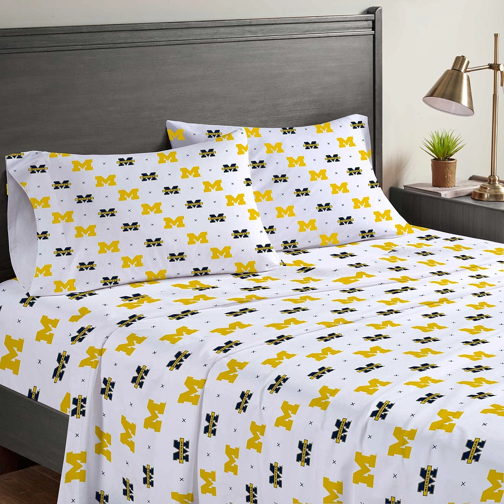 Pegasus Michigan Wolverines Four-Piece Full Sheet Set