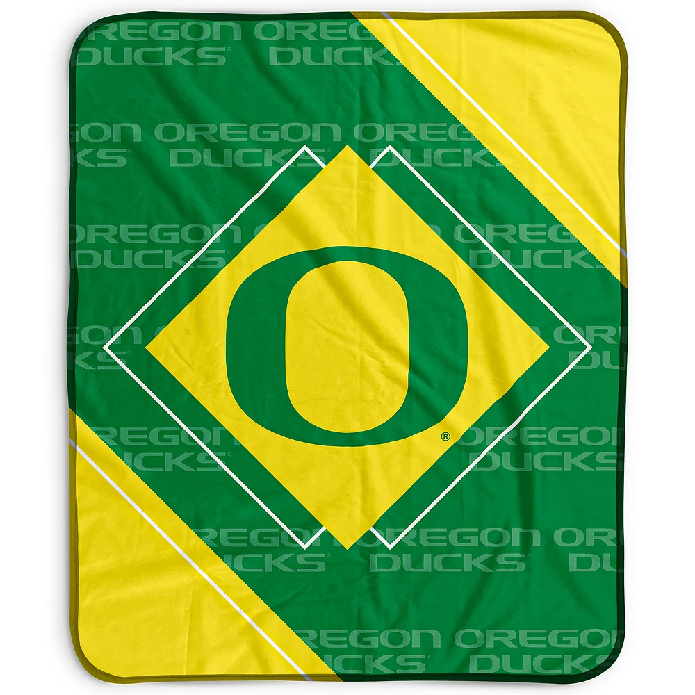 Pegasus Oregon Ducks 50" x 60" Diamond Logo Fleece Blanket