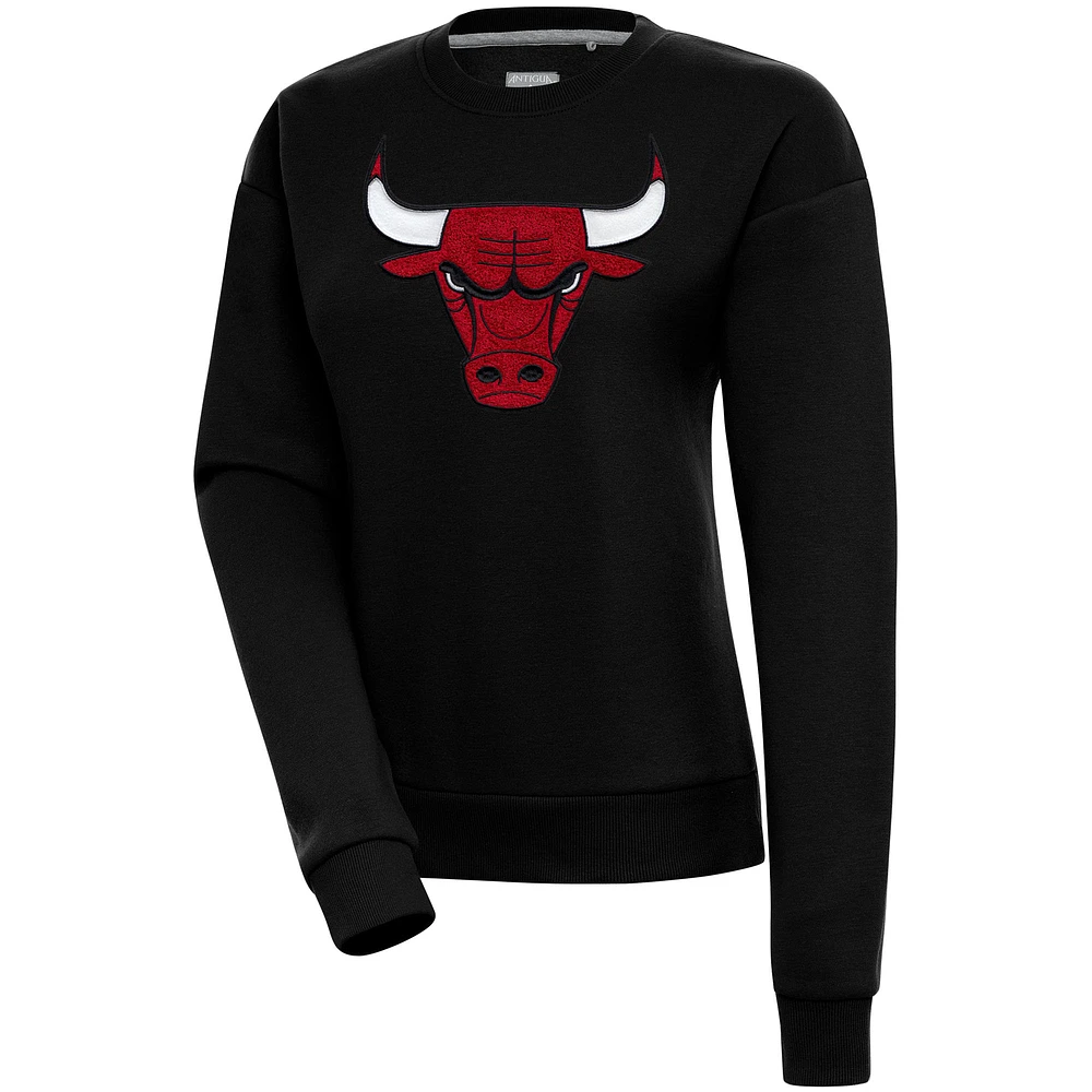 Women's Antigua Black Chicago Bulls Victory Crewneck Pullover Sweatshirt
