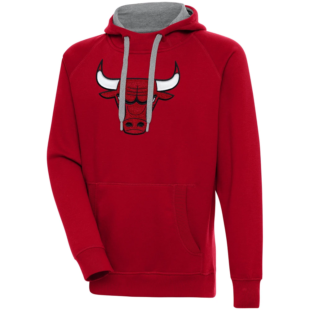 Men's Antigua Red Chicago Bulls Victory Pullover Hoodie